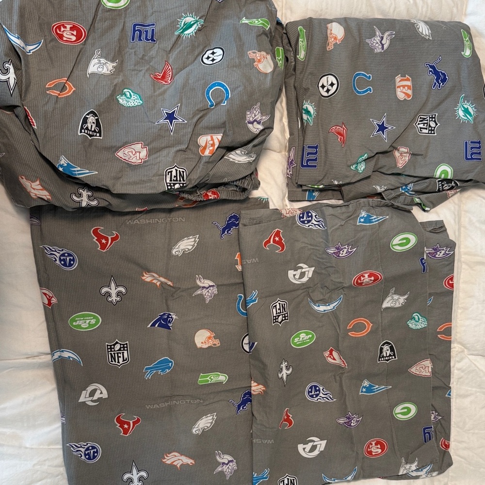 Pottery Barn Teen NFL Team Logo Bedding Sheets - Multicolor on Gray